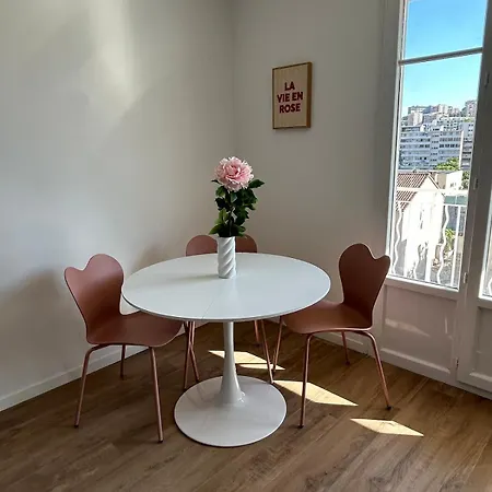 Le Romane-appartement Calme Et Confort-15 Minutes A Pied De L Hyper Centre-parking Gratuit Apartmán *