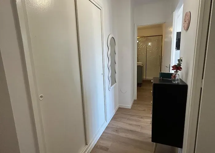 Le Romane- T2 Proche Centre-ville Et Parking Gratuit