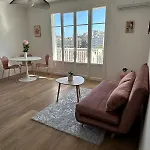 Le Romane-Appartement Calme Et Confort-15 Minutes A Pied De L Hyper Centre-Parking Gratuit Apartamento *