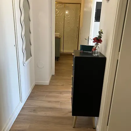 Le Romane- T2 Proche Centre-ville Et Parking Gratuit Ajaccio (Corsica)