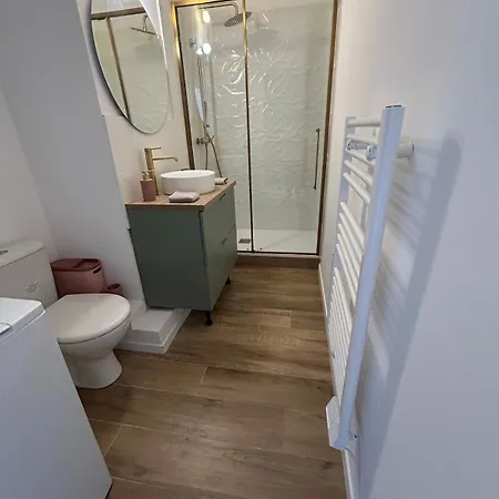 Appartement Le Romane- T2 Proche Centre-ville Et Parking Gratuit *