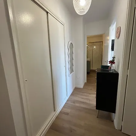 Le Romane- T2 Proche Centre-ville Et Parking Gratuit