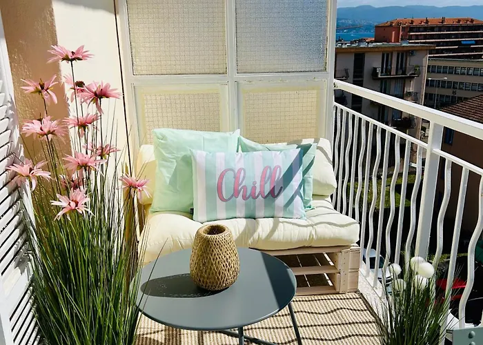 Апартаменти Le Romane- T2 Proche Centre-ville Et Parking Gratuit *